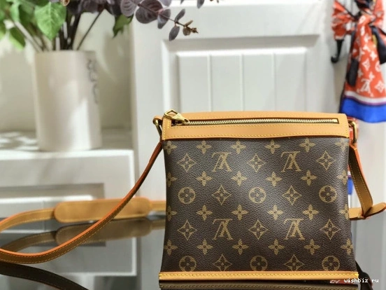 WIS LOUIS VUITTON SLANTING 0201